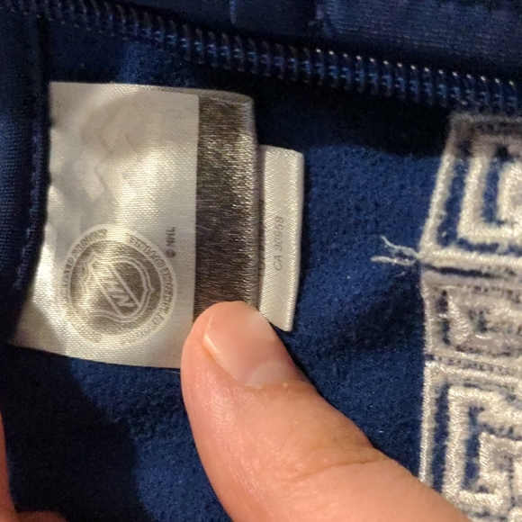 NHL Leafs Toddler Jacket 18 months dark navy blue. - Picture 4 of 7